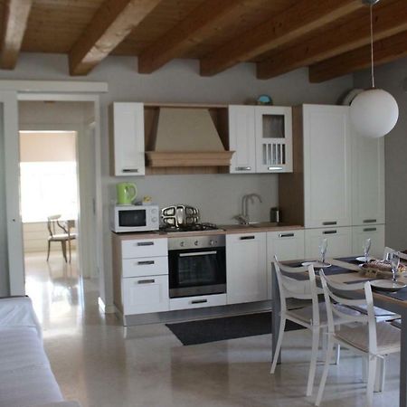 Ferienwohnung Giardino Degli Ulivi Caprino Veronese Exterior foto